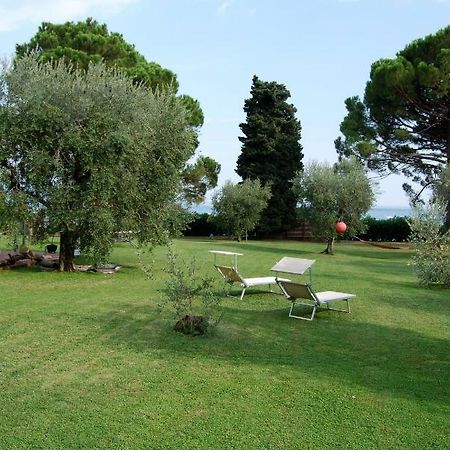 Bequi Bed & Breakfast San Felice del Benaco Exterior photo